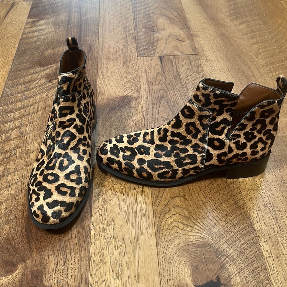 Franco Sarto Woman’s Leopard Fur Booties Size 8.5